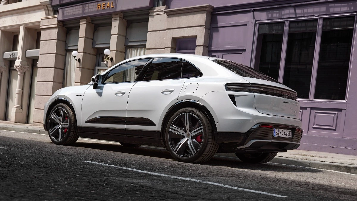 Porsche Macan EV